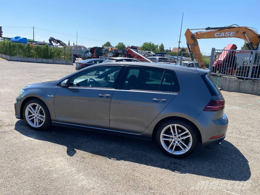 Volkswagen GOLF VII DSG 184-Non accidentée Carros