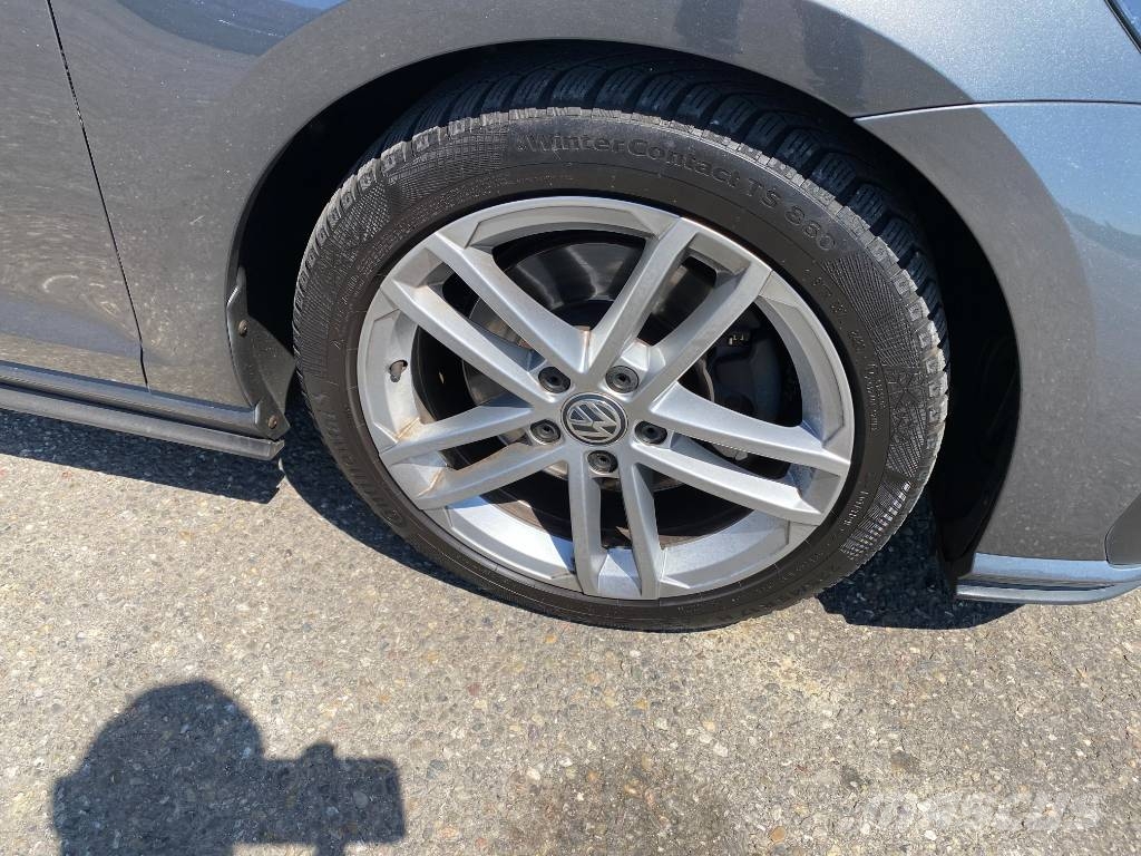 Volkswagen GOLF VII DSG 184-Non accidentée Carros