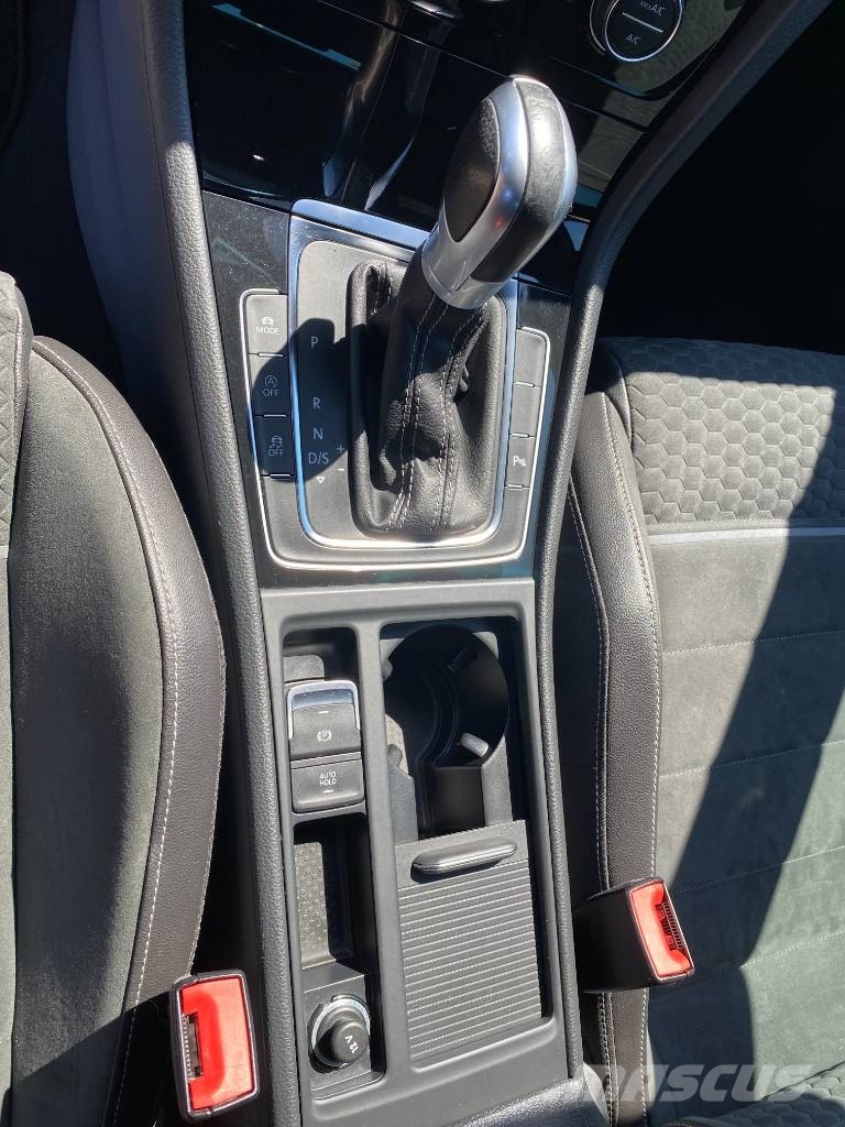 Volkswagen GOLF VII DSG 184-Non accidentée Carros