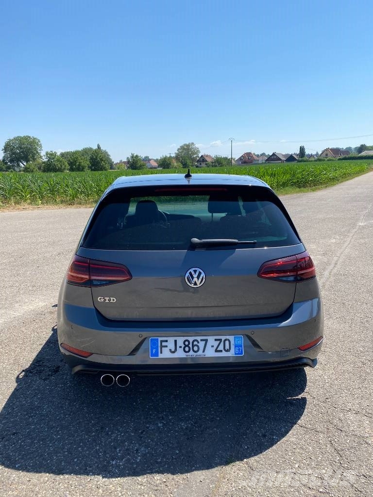 Volkswagen GOLF VII DSG 184-Non accidentée Carros