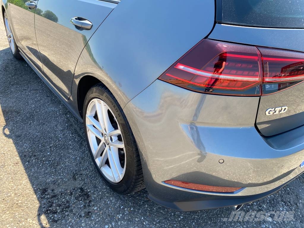 Volkswagen GOLF VII DSG 184-Non accidentée Carros