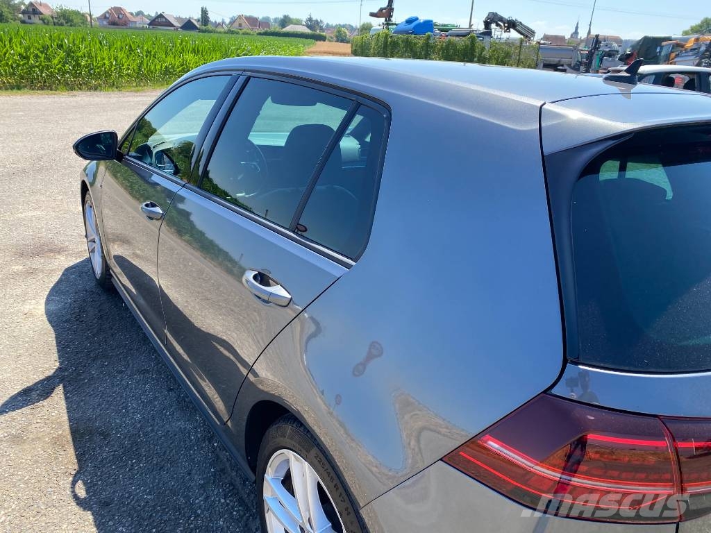 Volkswagen GOLF VII DSG 184-Non accidentée Carros