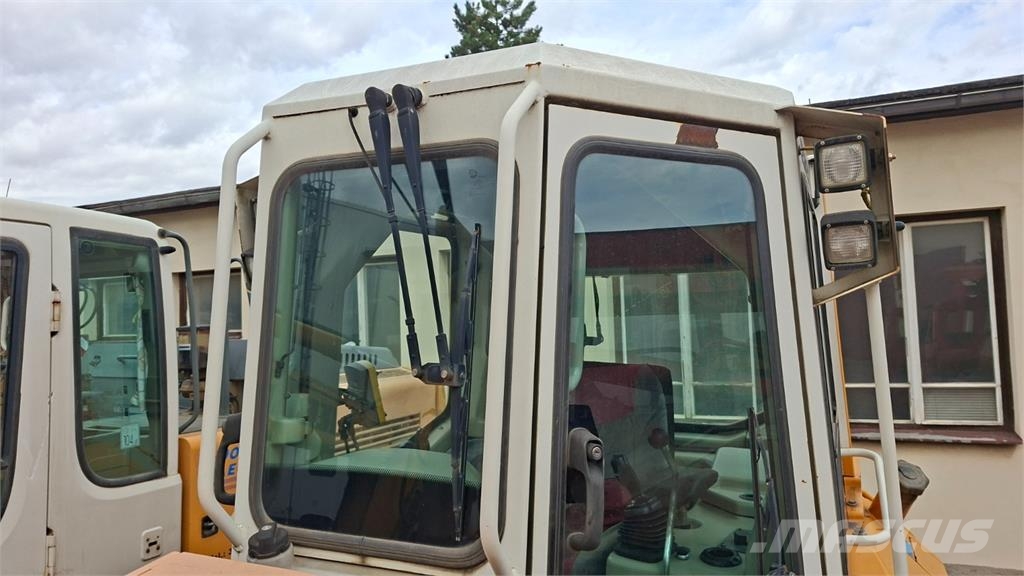 Liebherr PR 724 XL + TRIMBLE Anlegg - Annet