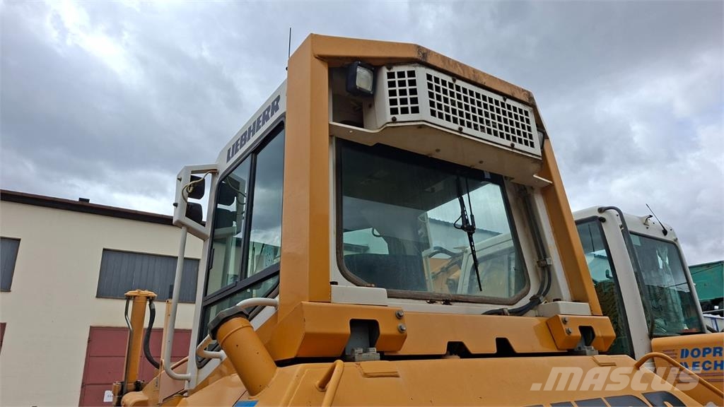 Liebherr PR 724 XL + TRIMBLE Anlegg - Annet