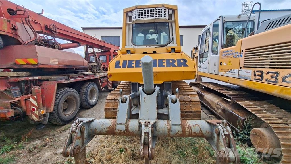 Liebherr PR 724 XL + TRIMBLE Anlegg - Annet