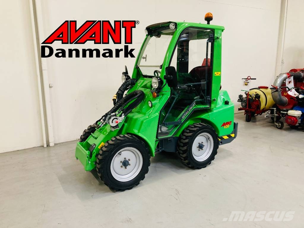 Avant 630 Mini loaders