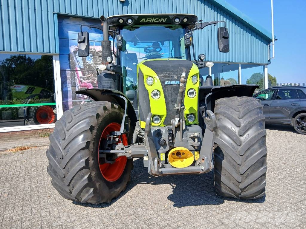 CLAAS Arion 660 CMATIC CEBIS Tracteur