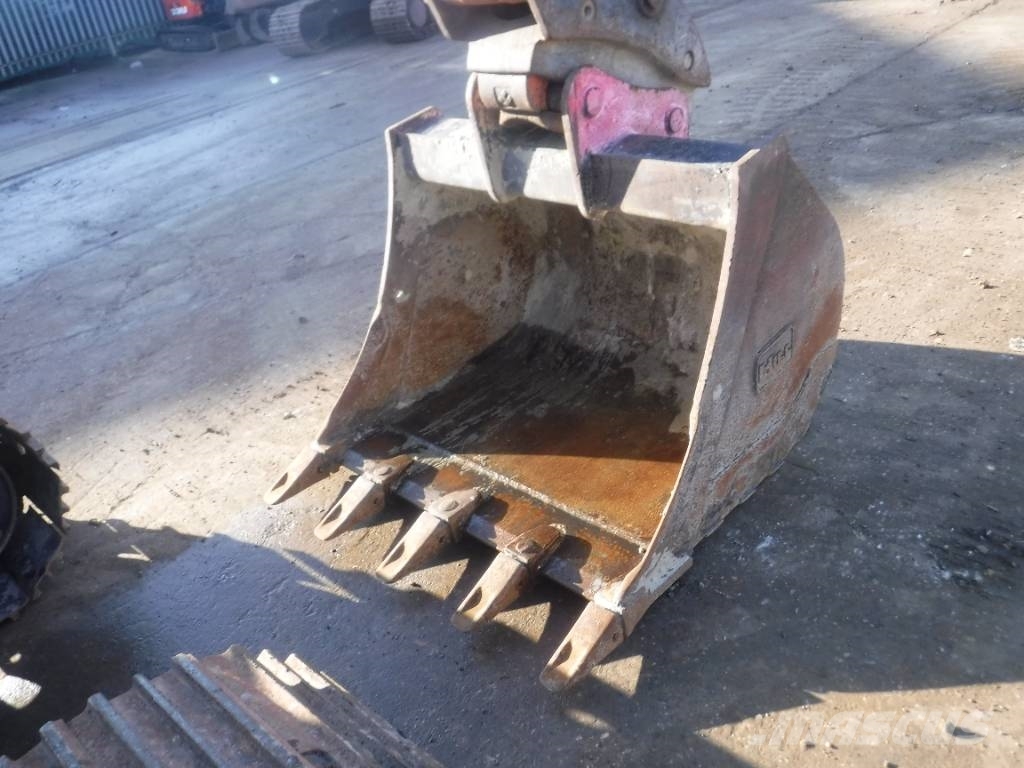 Hitachi ZX 130 LC N-7 Rupsgraafmachines