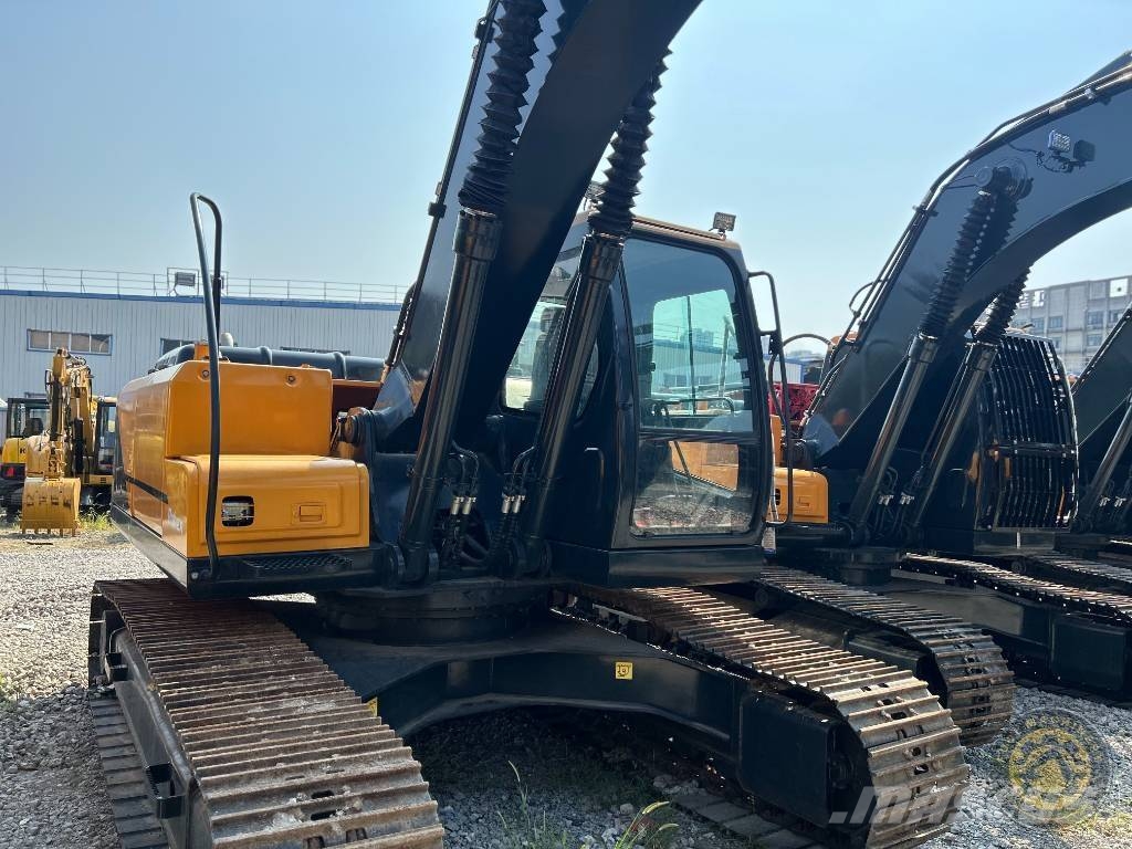 Hyundai HX 220 HD Bagri goseničarji