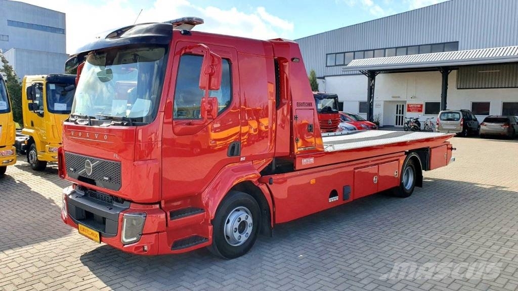 Volvo FL 12 レッカー車