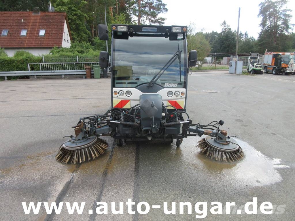 Hako CityMaster CM 2000 Bj. 2015 2-Besen-System 4-Rad L كناسات