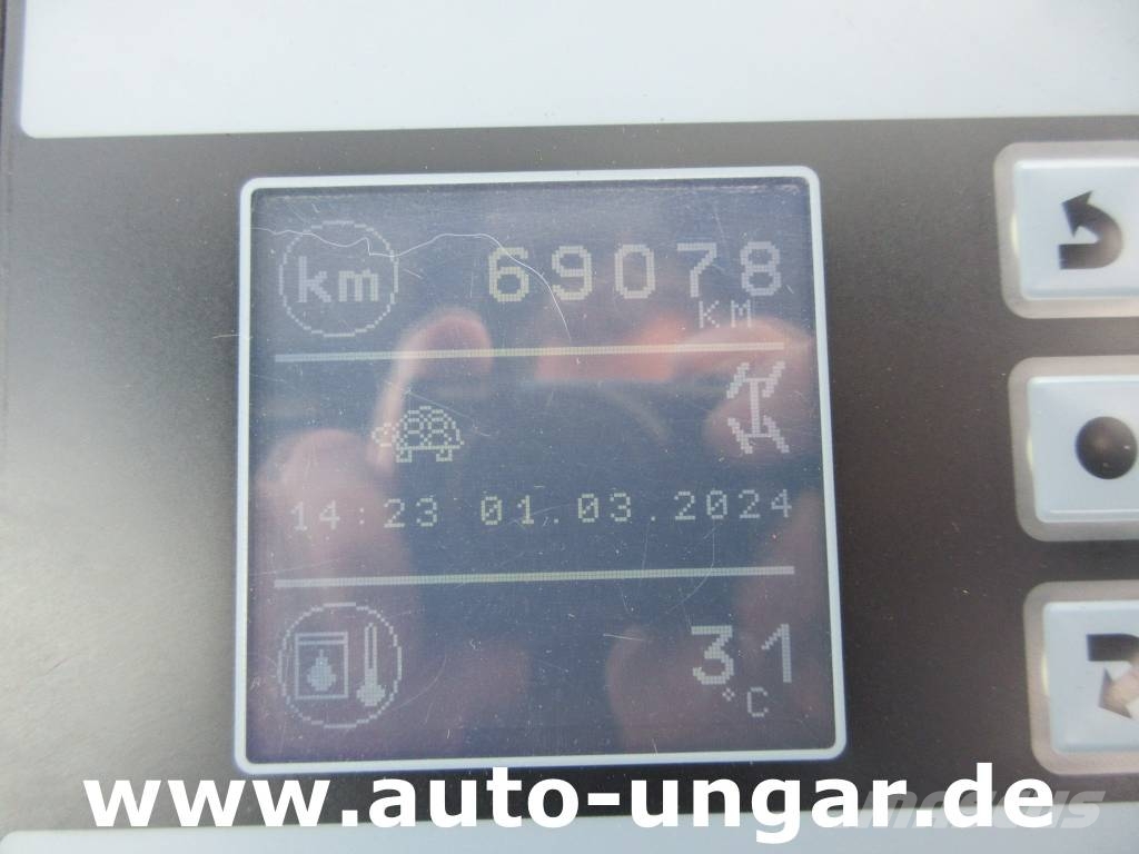 Hako CityMaster CM 2000 Bj. 2015 2-Besen-System 4-Rad L كناسات