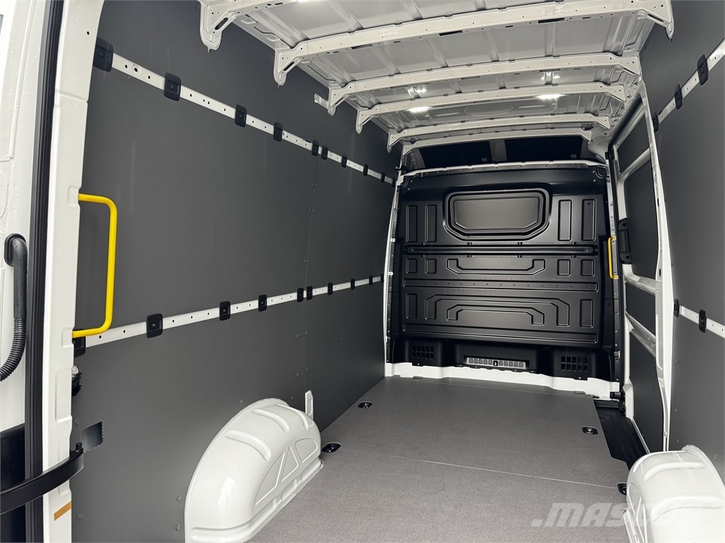 MAN TGE 3.180 VAN L3H3 2WD 177hk Corpo da caixa
