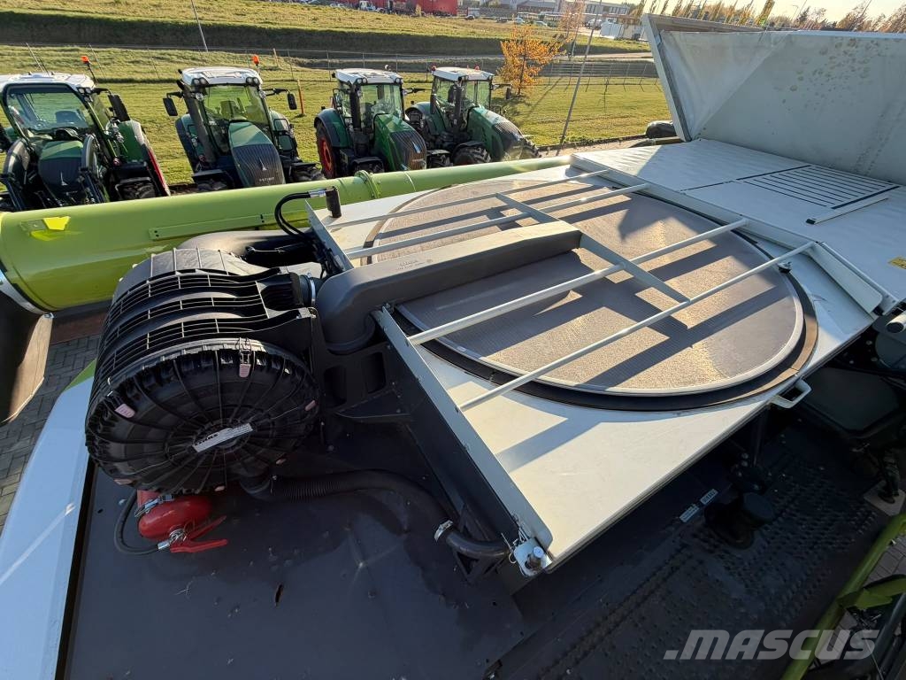 CLAAS Lexion 6900 Maaidorsmachines