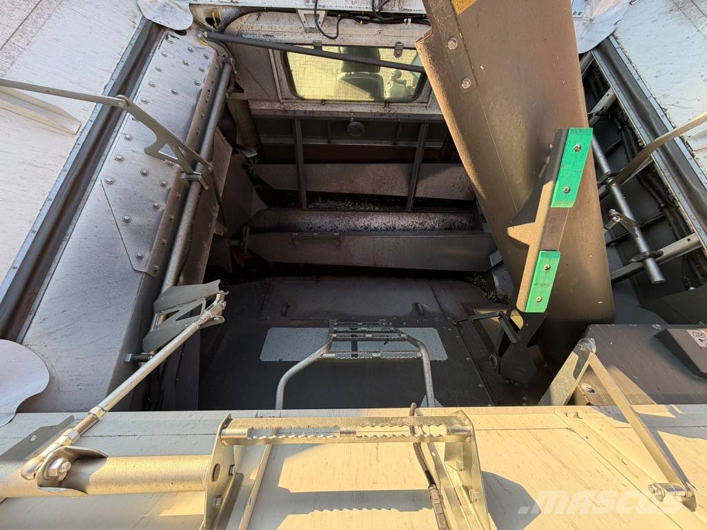 CLAAS Lexion 6900 Maaidorsmachines