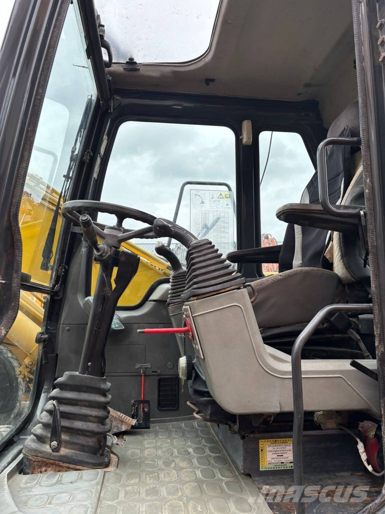 Komatsu PW130-6 Hjulgravere