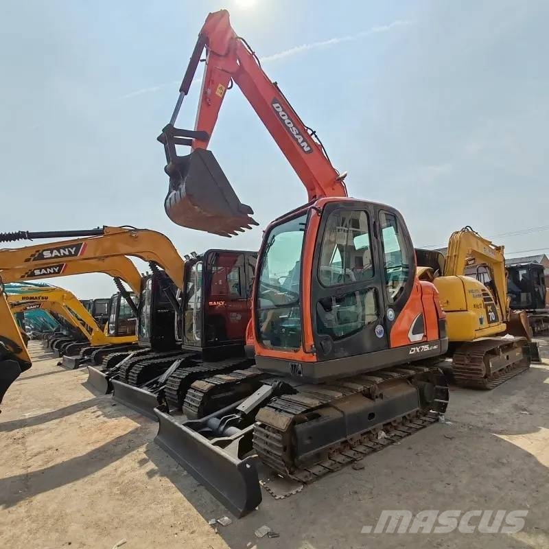 Doosan DX 75 Crawler excavators