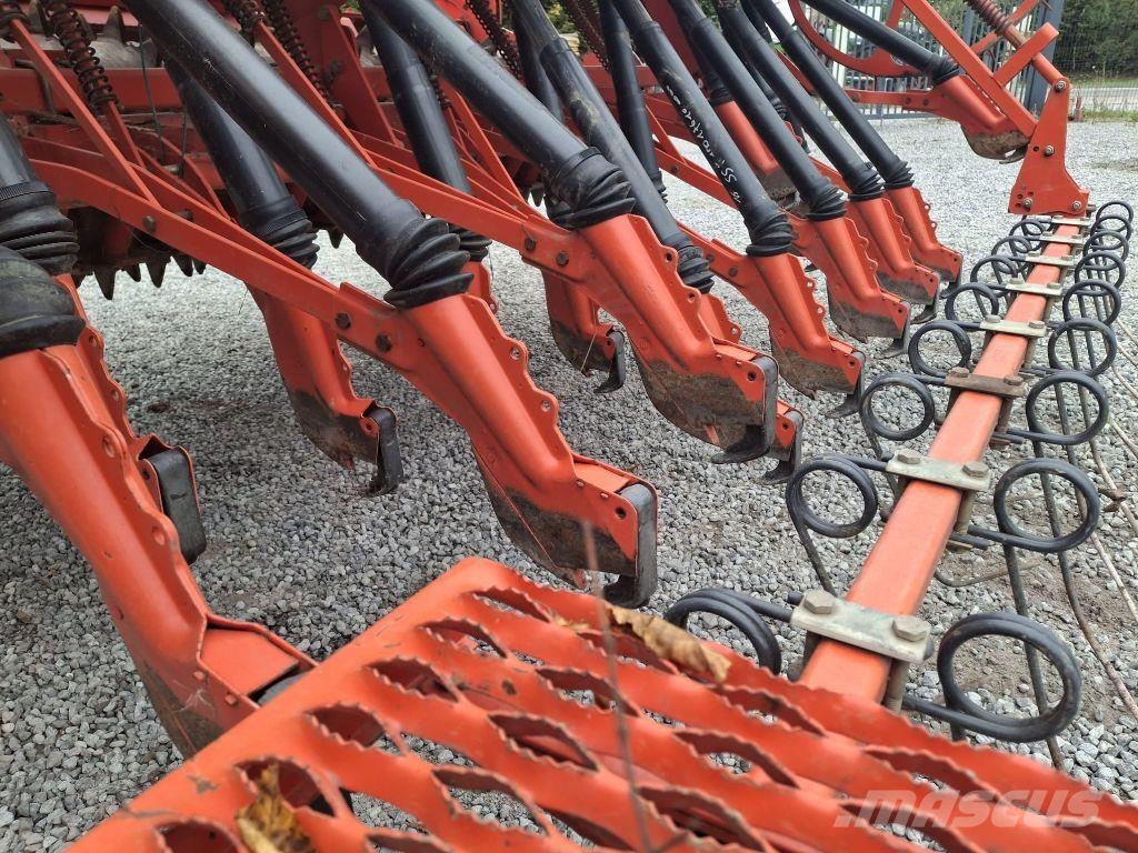 Kuhn HR 302 d Zaaicombinaties