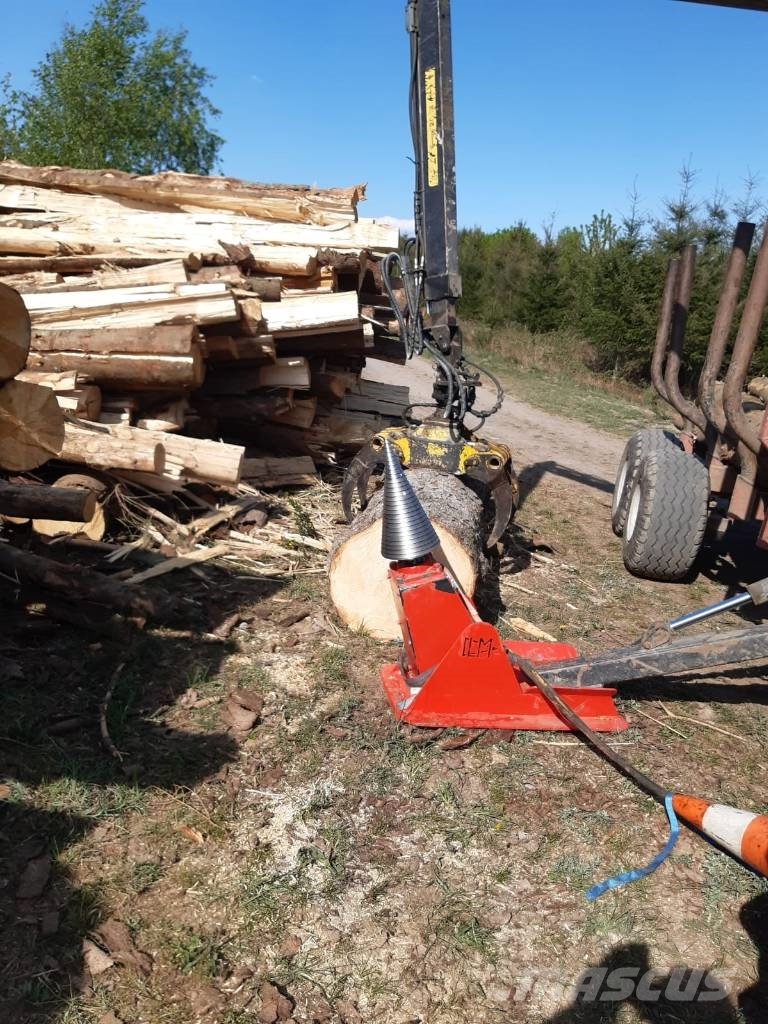 Kegelspalter PRO Kegelspalter Holzspalter Traktor Houtklover