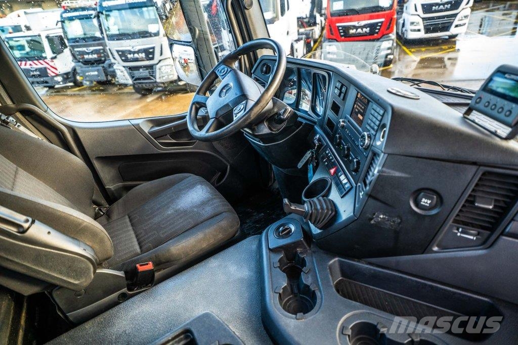 Mercedes-Benz AROCS 2045 AS (cardan)+KIPHYDR. 牵引车