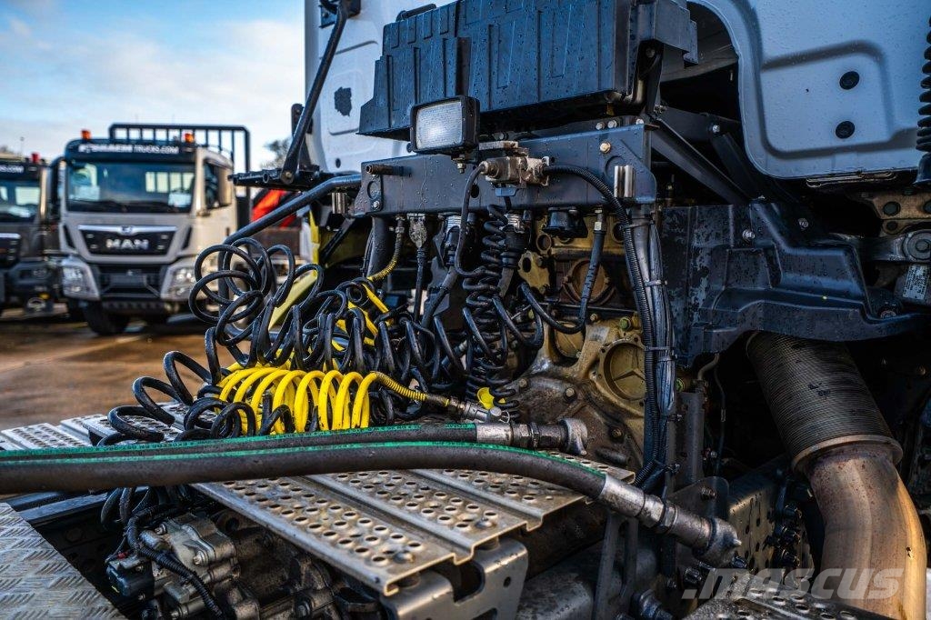 Mercedes-Benz AROCS 2045 AS (cardan)+KIPHYDR. 牵引车