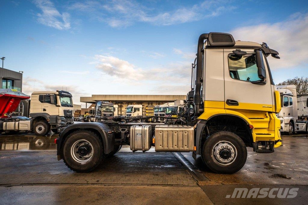 Mercedes-Benz AROCS 2045 AS (cardan)+KIPHYDR. 牵引车