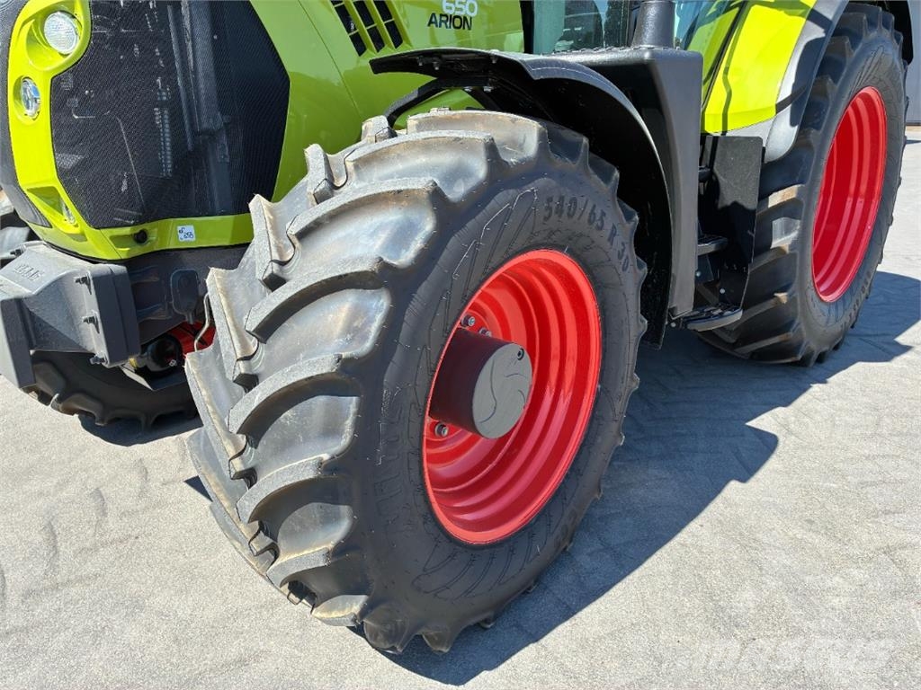 CLAAS Arion 650 Hexashift Cis ماكينات زراعية - غير ذلك