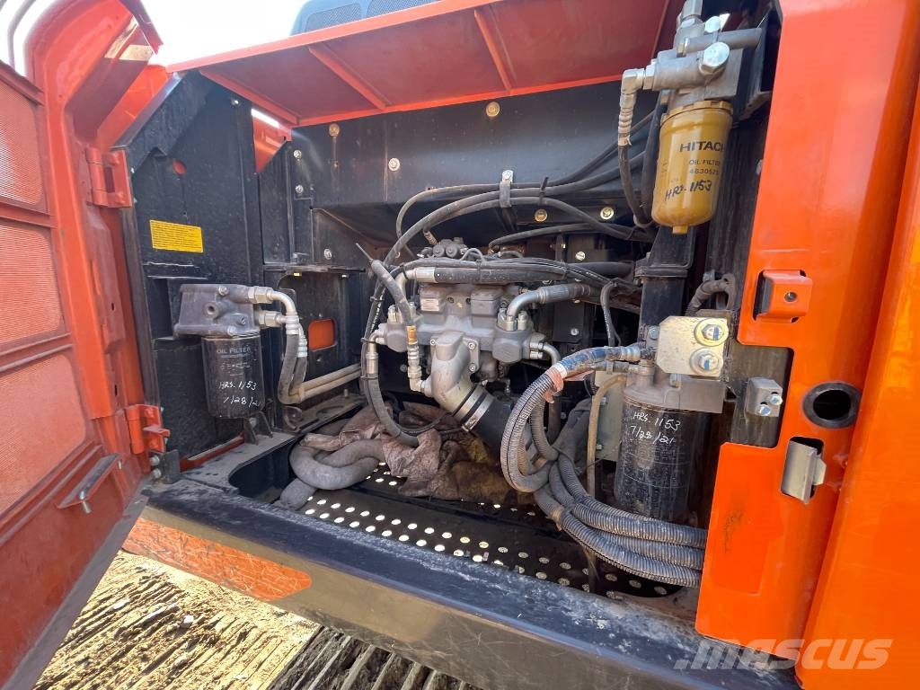 Hitachi ZX 250 LC N-6 Гусеничні екскаватори