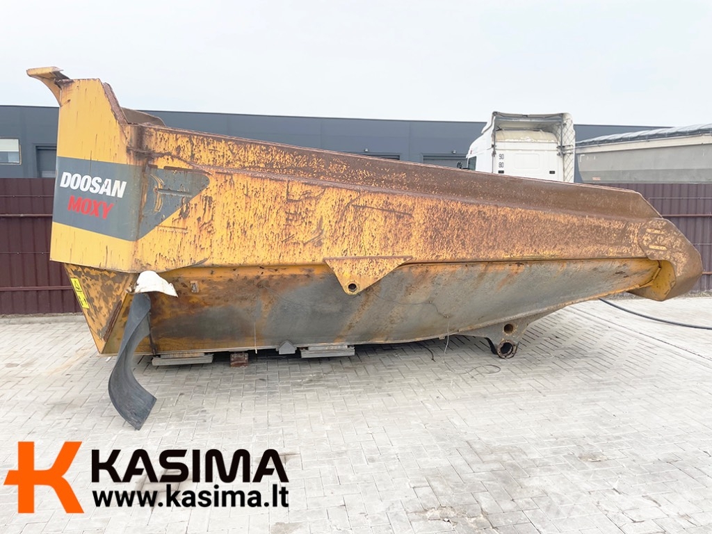 Moxy MT31 body Tracks, chains and undercarriage