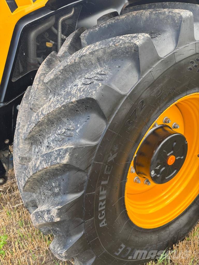 JCB Fastrac 4220 Traktoren