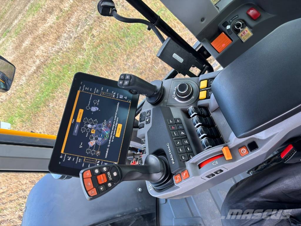 JCB Fastrac 4220 Traktoren