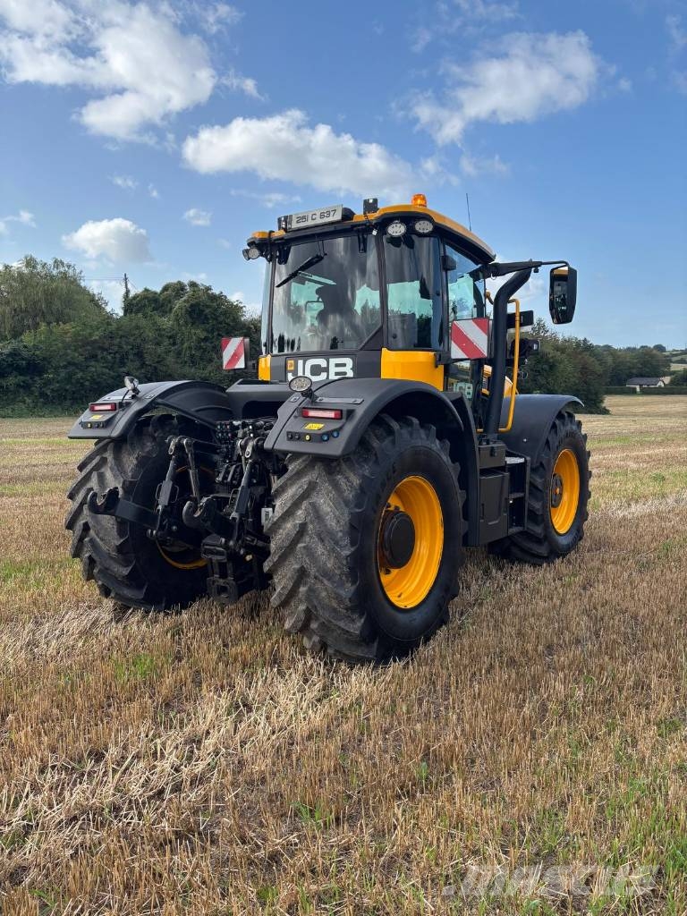JCB Fastrac 4220 Traktoren