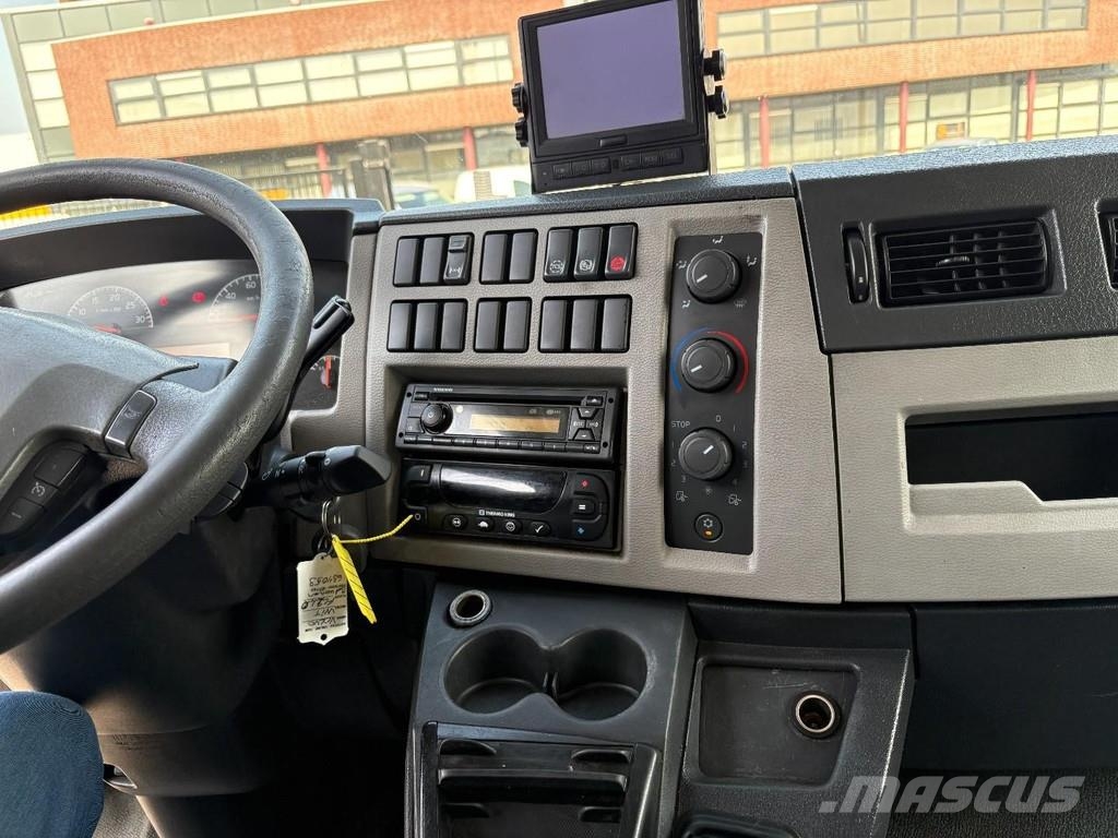 Volvo FL 240 + THERMO KING + CHEREAU + EURO 5 + ELEVATOR Isotermos y frigoríficos