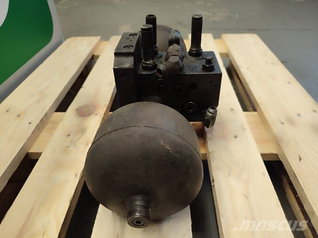 CLAAS Arion 640 Hydraulic distributor for front axle sho Hidraulika