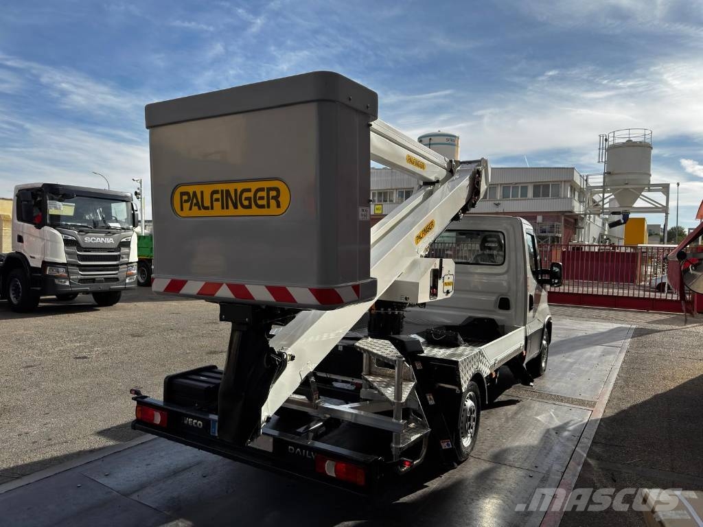 Palfinger P 200 A-R Plataformas sobre camión
