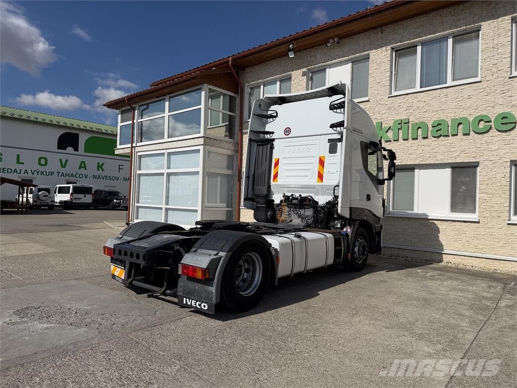 Iveco Stralis VIN 621 Тягачі