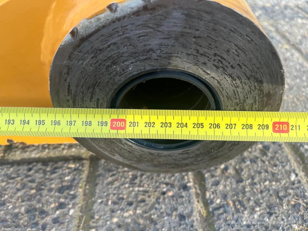 Liebherr short 2,05M A914 comp, A914, A914 rail 94095673 Transportation - Others