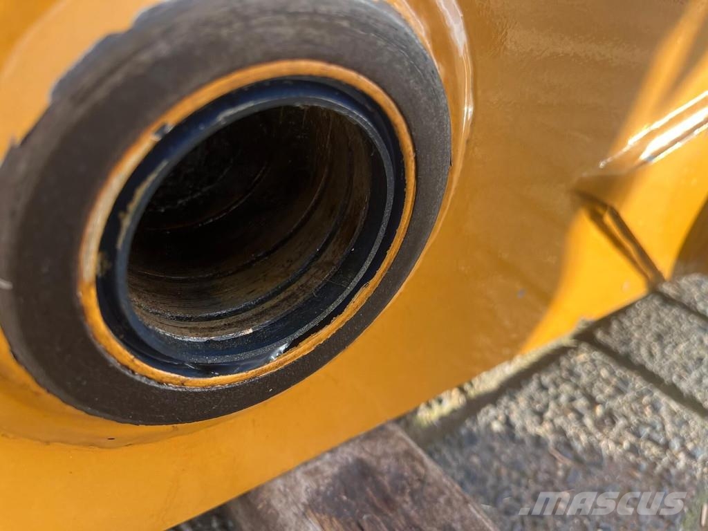 Liebherr short 2,05M A914 comp, A914, A914 rail 94095673 Transportation - Others