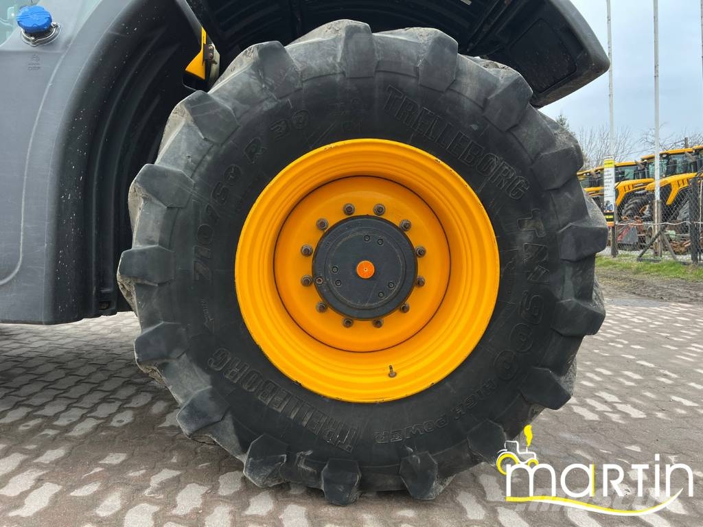 JCB Fastrac 4220 Tractores