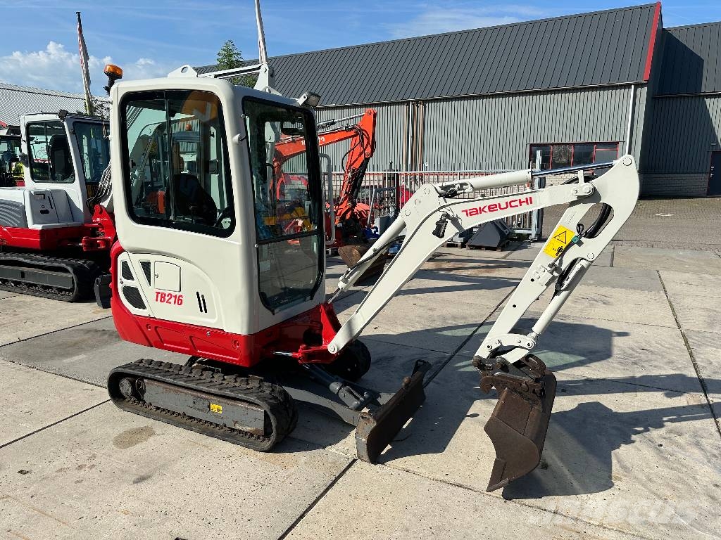 Takeuchi TB 216 A     gereserveerd Miniexcavadoras