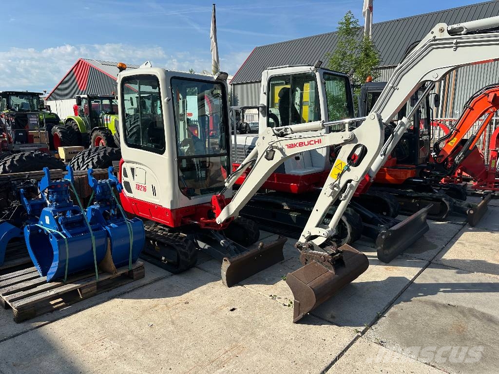 Takeuchi TB 216 A     gereserveerd Miniexcavadoras