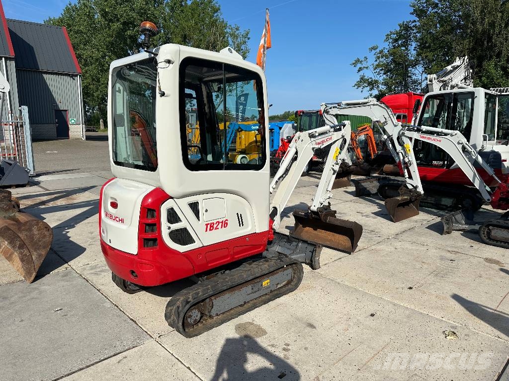 Takeuchi TB 216 A     gereserveerd Miniexcavadoras