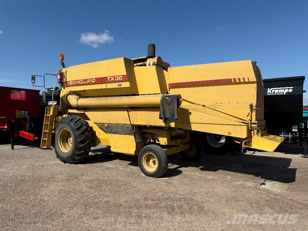 New Holland TX 30 15” Cosechadoras combinadas