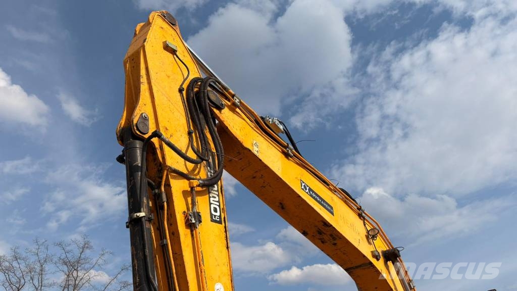 JCB JS 220 LC T4F حفارات زحافة