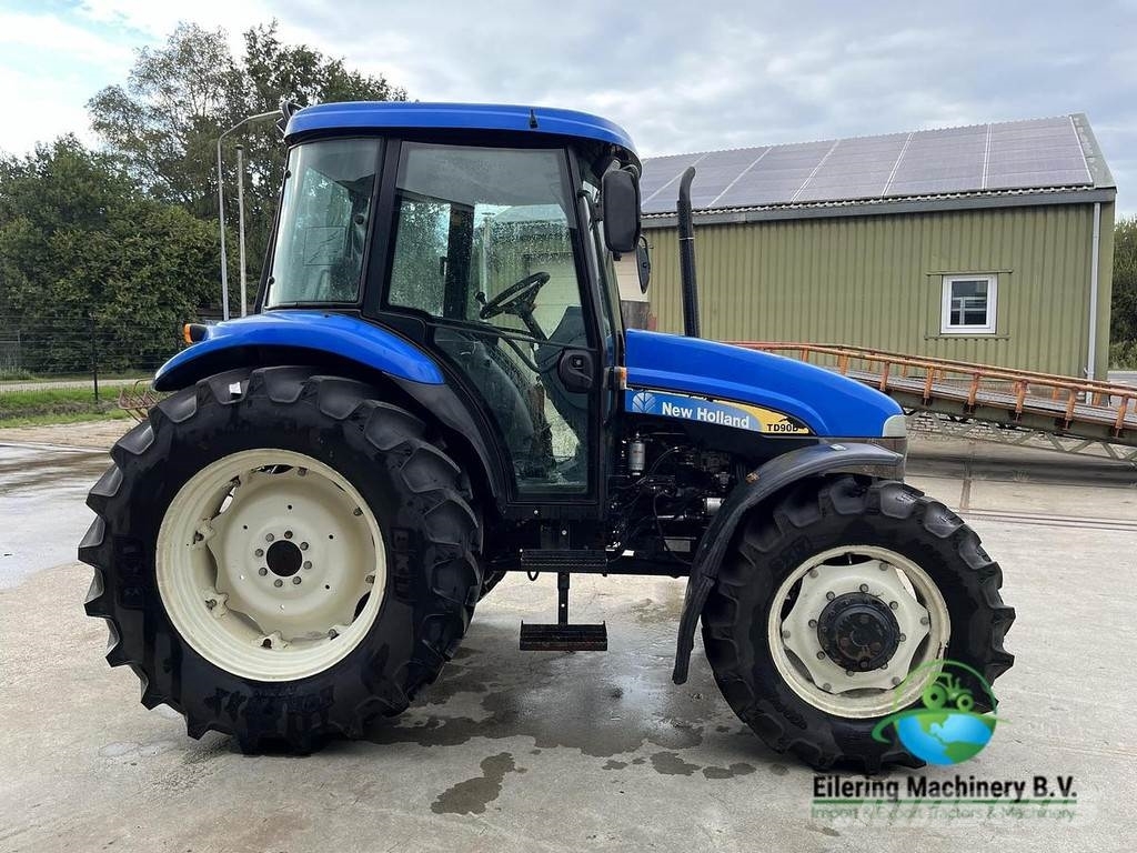 New Holland TD90 D Traktorer