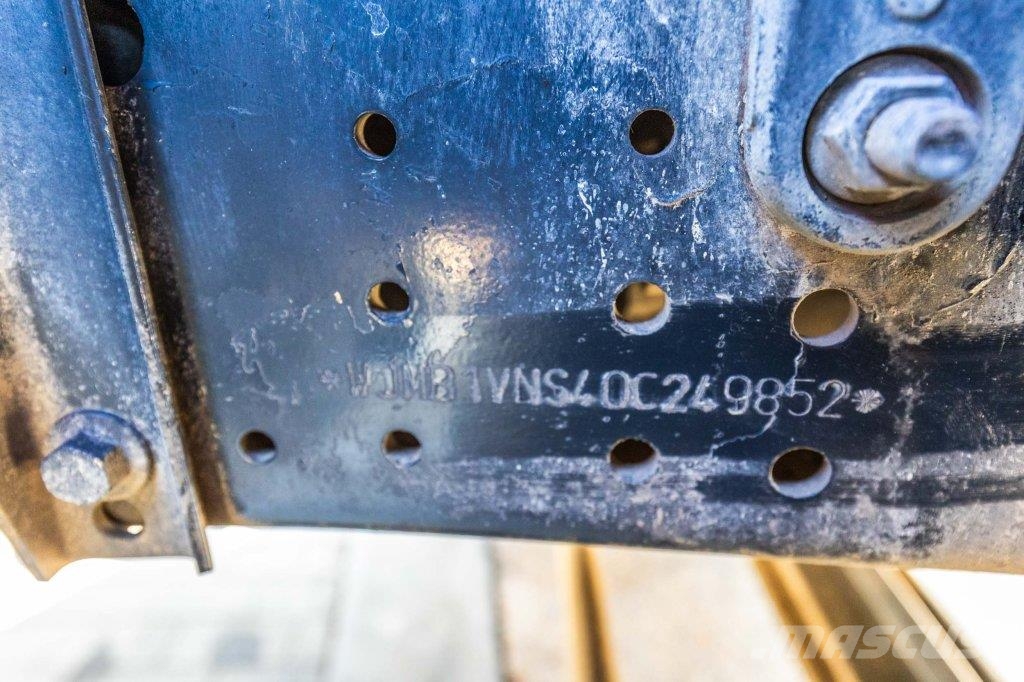 Iveco STRALYS 300 + MULTI BENNE AJK Camiones con gancho