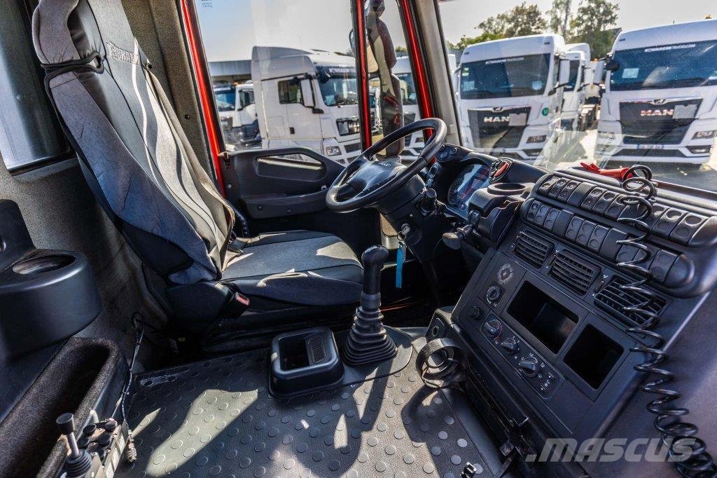 Iveco STRALYS 300 + MULTI BENNE AJK Camiones con gancho