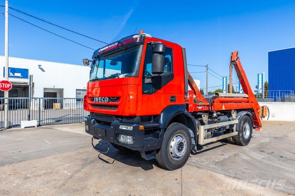 Iveco STRALYS 300 + MULTI BENNE AJK Camiones con gancho