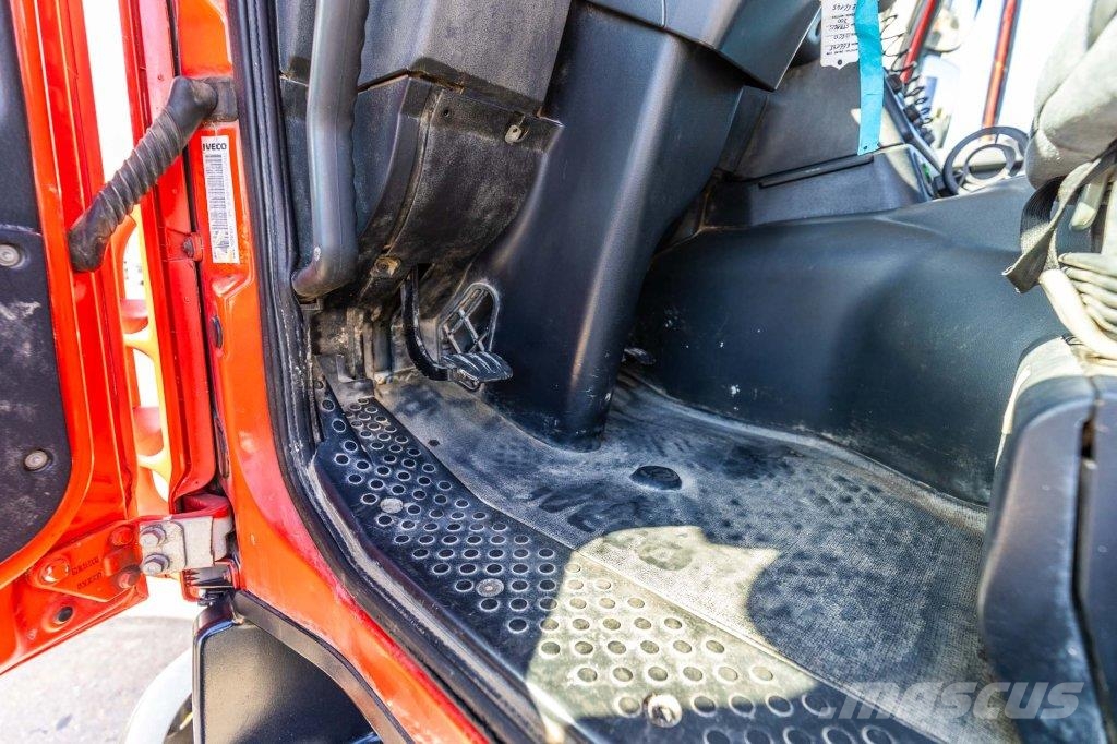 Iveco STRALYS 300 + MULTI BENNE AJK Camiones con gancho