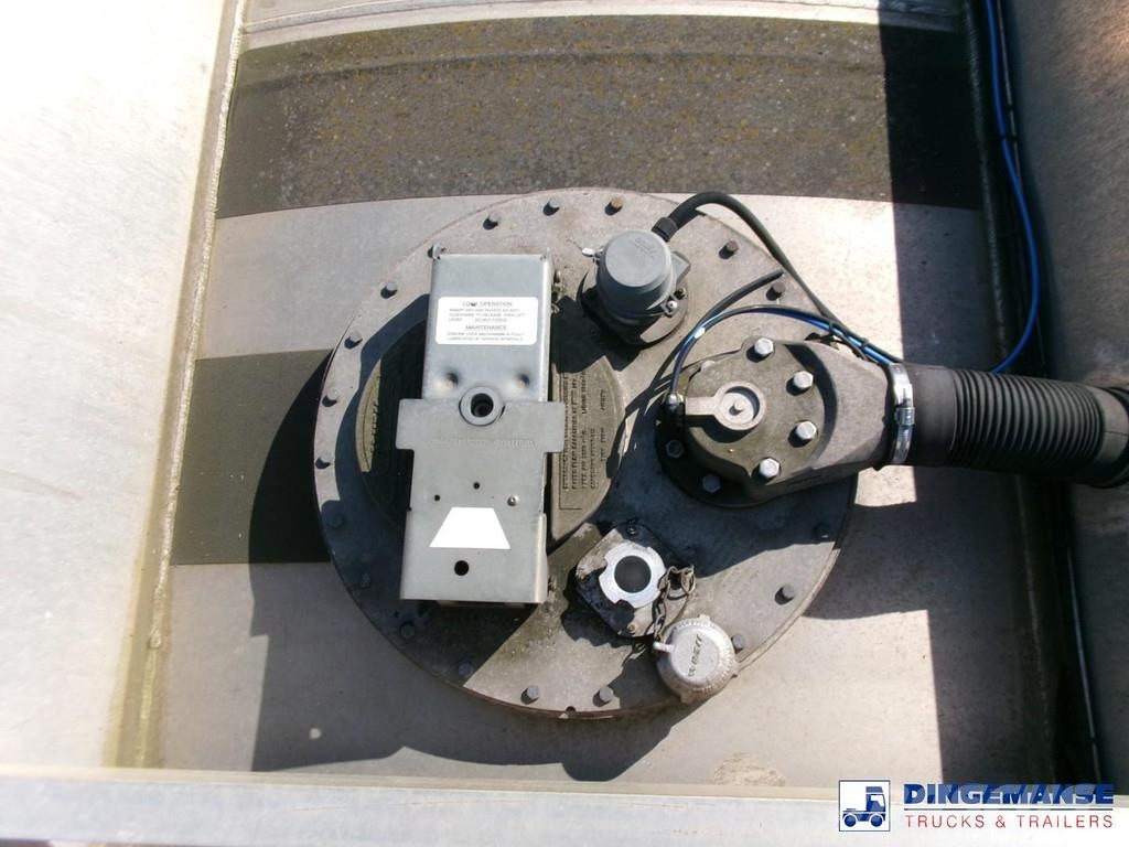 Lakeland Fuel tank alu 42.8 m3 / 6 comp + pump Напівпричепи-автоцистерни